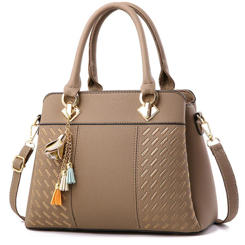 Women Bags Collection - Gusure กระเป๋าถือหรูผู้หญิง Crossbody กระเป๋าพู่แขวนขนาดใหญ่ความจุกระเป๋าสะพายหญิงเย็บปักถักร้อย Tote Sac