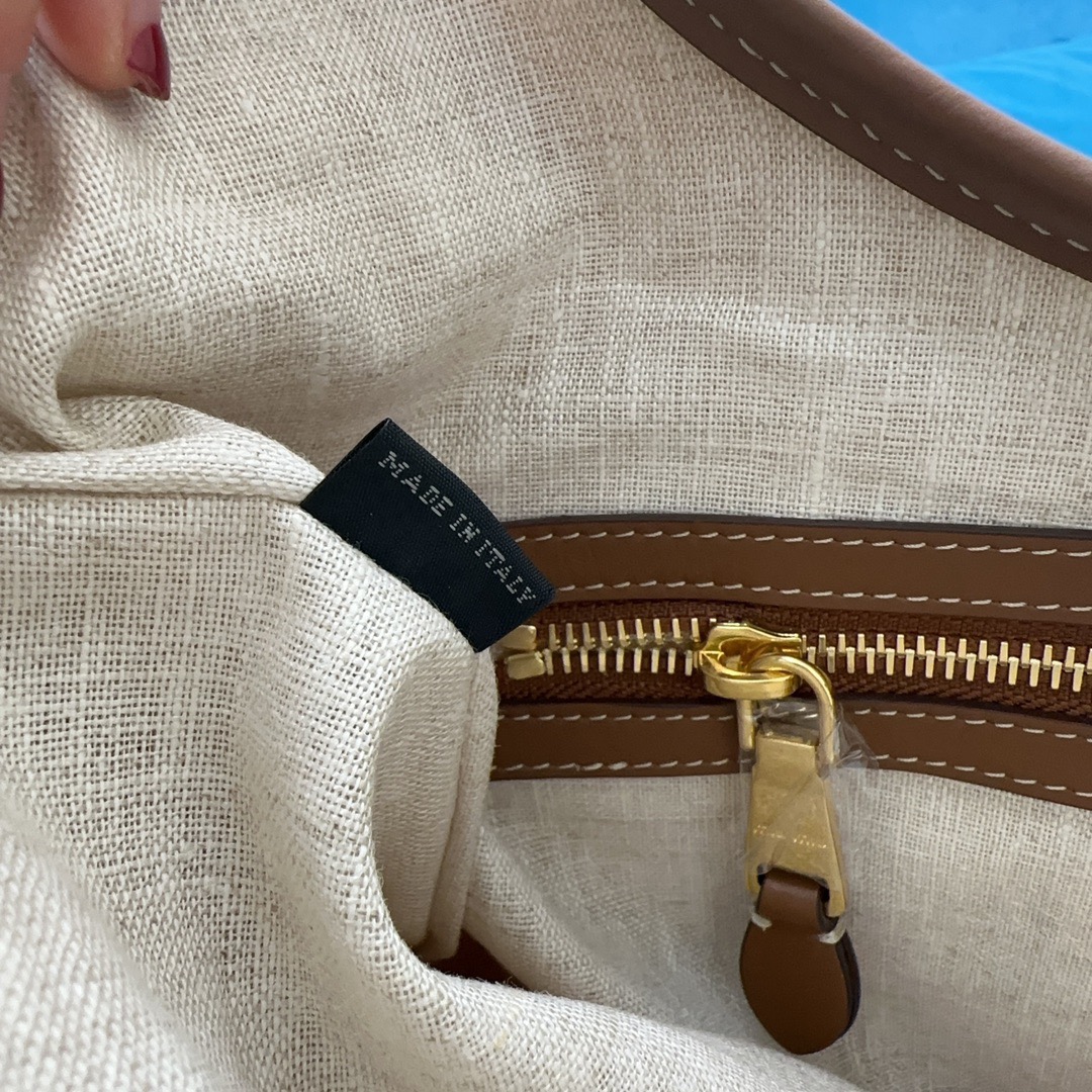 กระเป๋าถือและสะพายไหล่ดีไซเนอร - Women Bags Premium Brands บทวิจารณ์และราคา