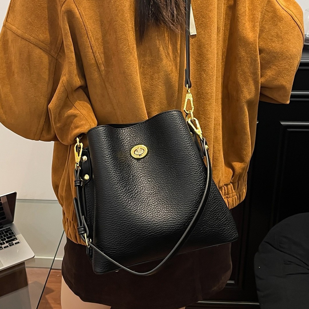 กระเป๋าถือผู้หญิงหนัง PU แฟชั่ - Women Bags For Airport บทวิจารณ์และราคา