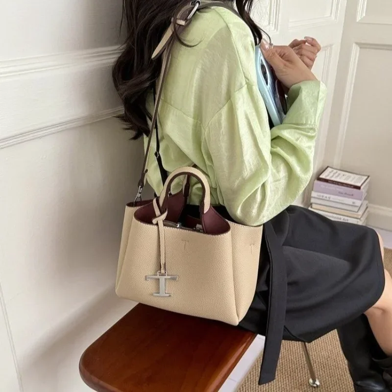 กระเป๋าถือผู้หญิงระดับพรีเมียม - Women Bags Premium Brands บทวิจารณ์และราคา
