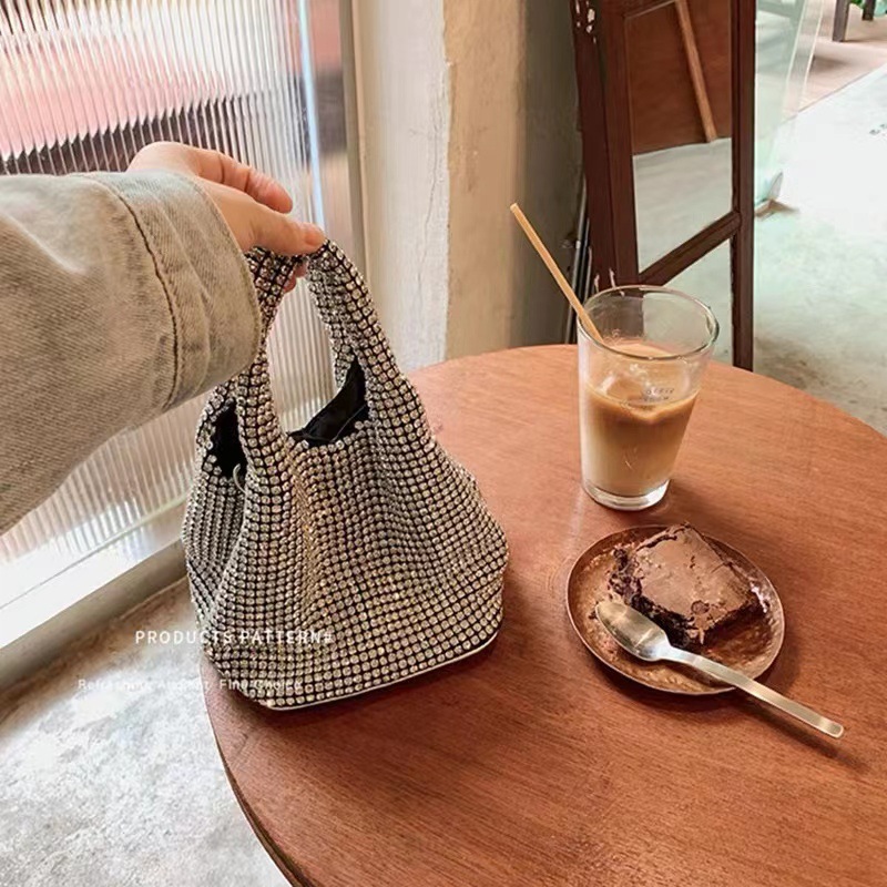 แฟชั่นเพชรประดับถังน้ํารูปร่าง - Women Bags Collection บทวิจารณ์และราคา