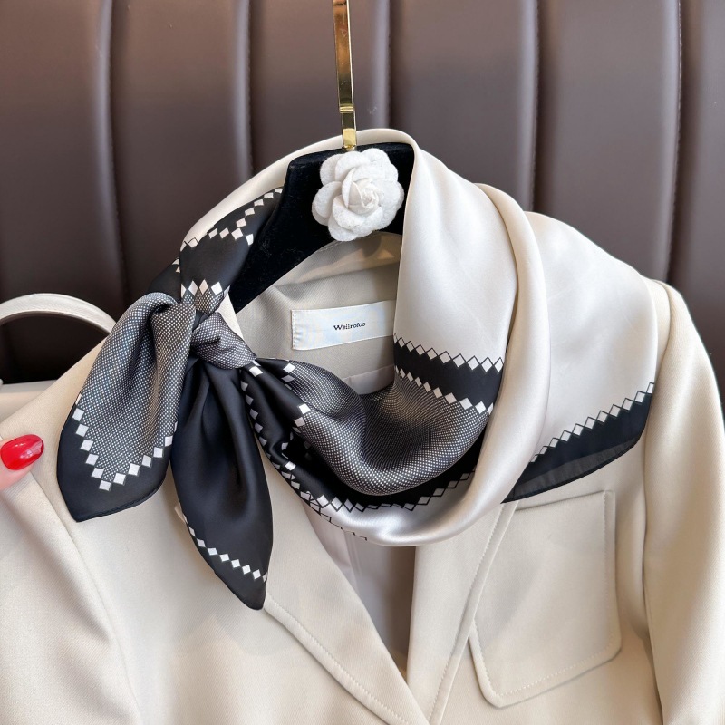 ใหม่หรูหรารูปแบบม้าผ้าไหมผ้าพั - Women Bags Office บทวิจารณ์และราคา