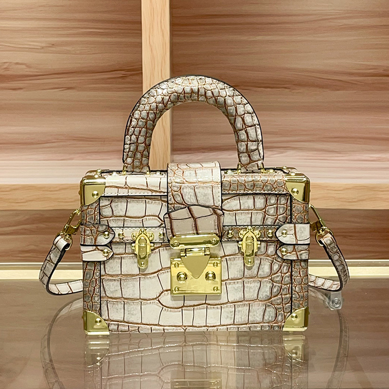 กระเป๋าผ้าอ้อมดีไซน์เก๋พร้อมโล - Women Bags Logo บทวิจารณ์และราคา